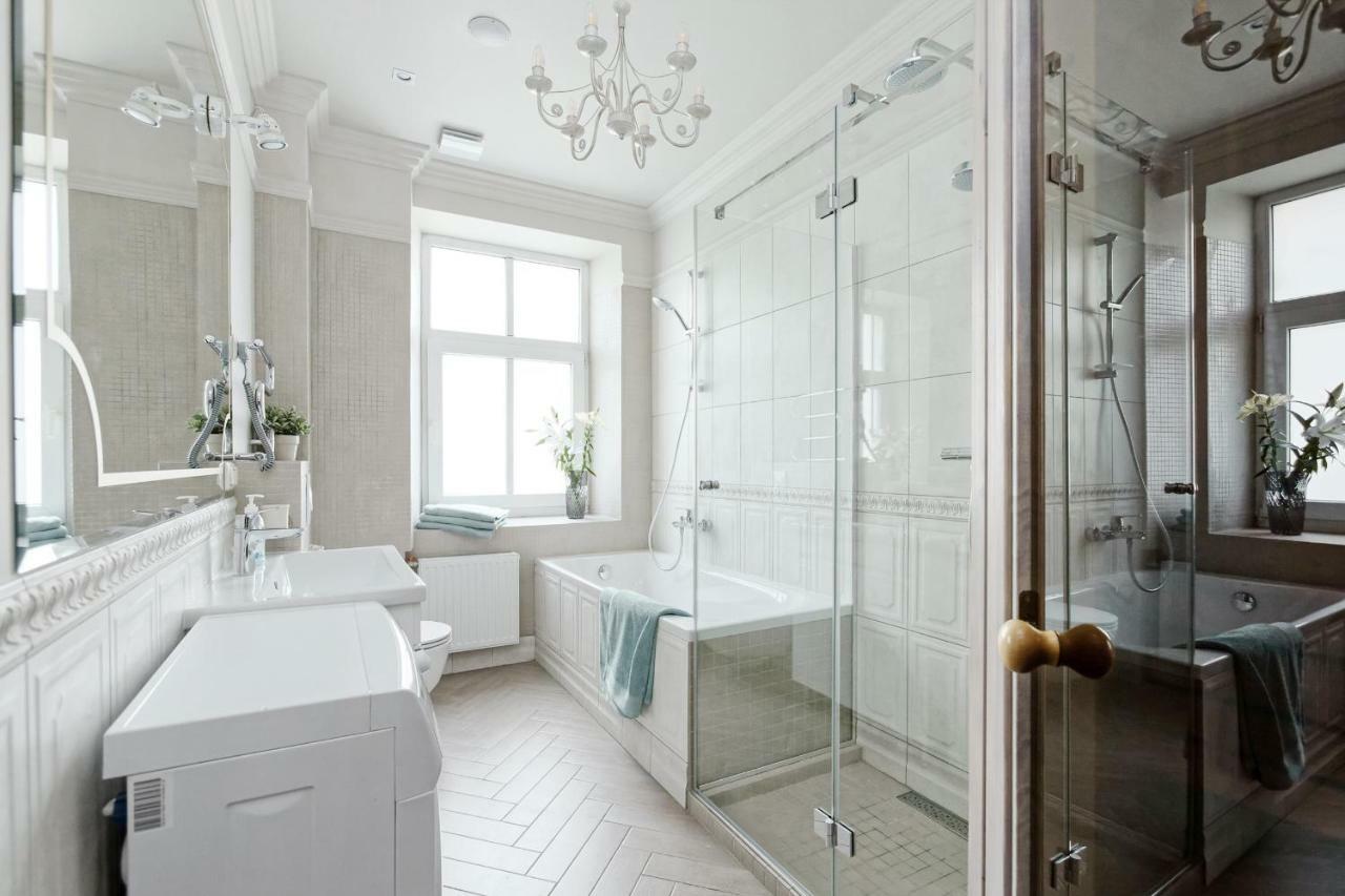 Ausekla Deluxe Apartment Riga Ngoại thất bức ảnh